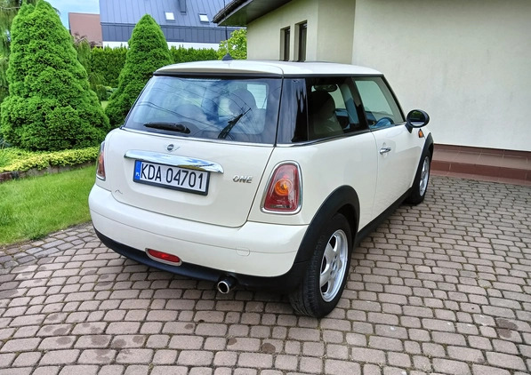 MINI ONE cena 21500 przebieg: 145500, rok produkcji 2010 z Izbica Kujawska małe 232